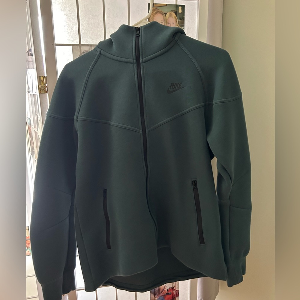 Nike Tech Fleece Women’s